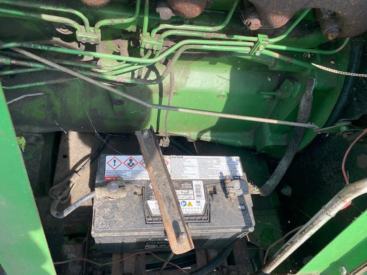 john-deere-4420-combine-image-77