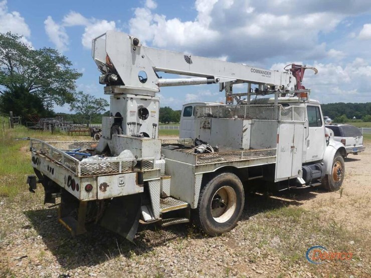 2001-international-4900-image-2
