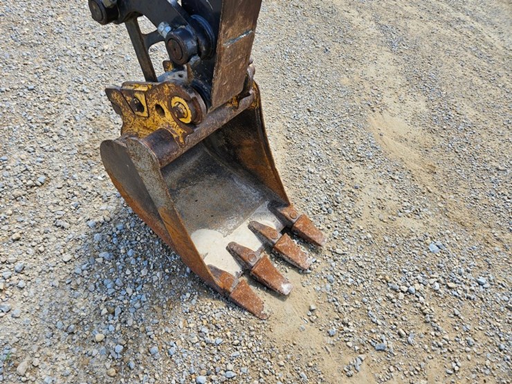deere-35g-image-10
