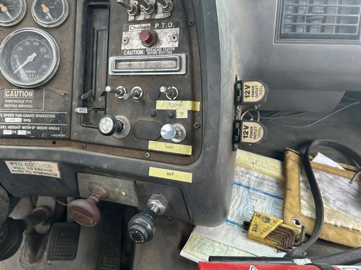 1989-ford-l9000-image-80