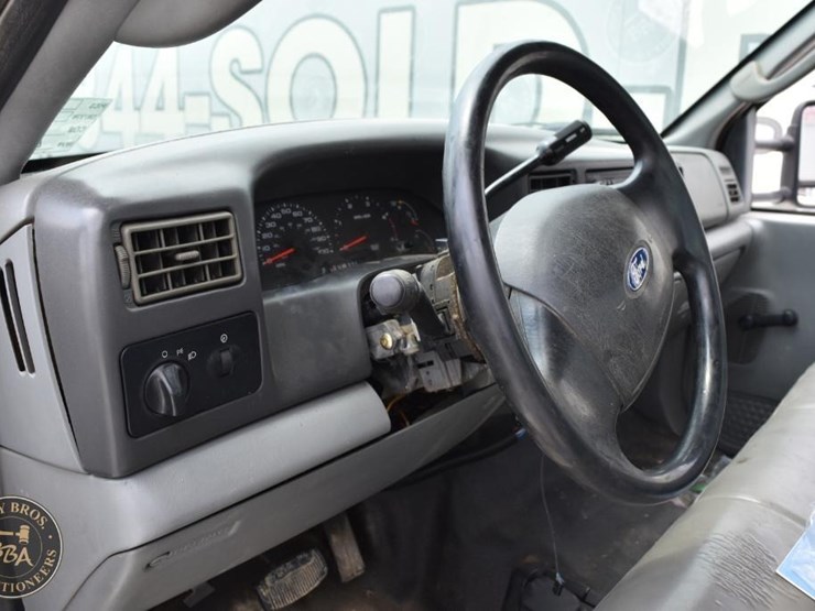 2003-ford-f550-xlt-sd-image-22