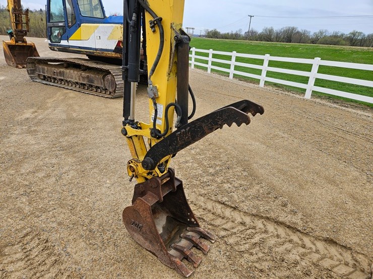 yanmar-vio35-image-9