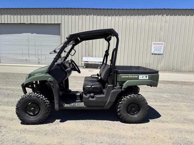 2014-john-deere-gator-xuv-550-image-5