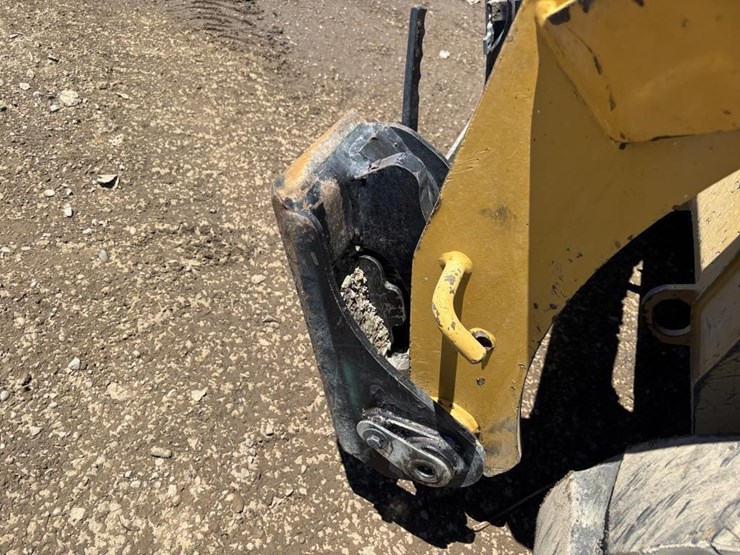 2018-caterpillar-259d-image-9
