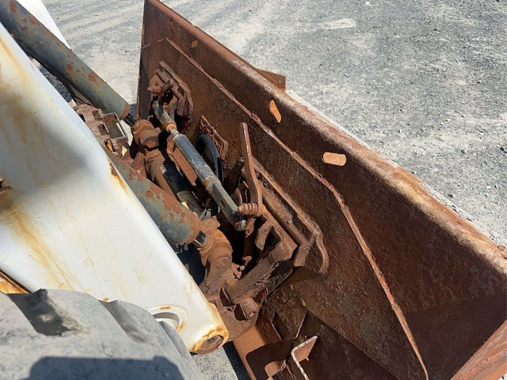2020-bobcat-s76-image-17