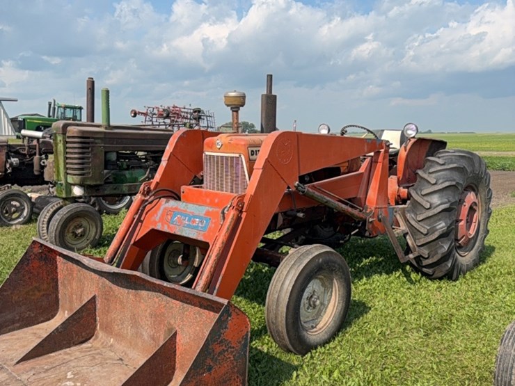 d-17-allis-chalmers-with-loader,-7,654-hrs-image-22