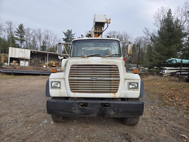 1989-ford-l9000-image-8