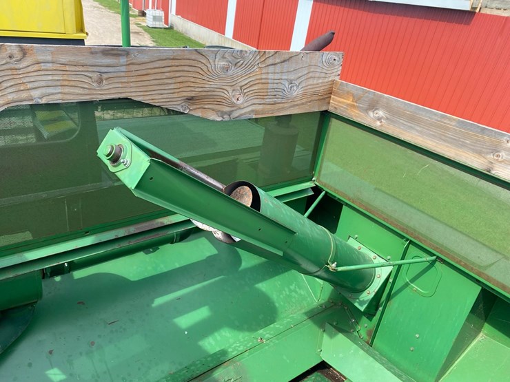 john-deere-4420-combine-image-47