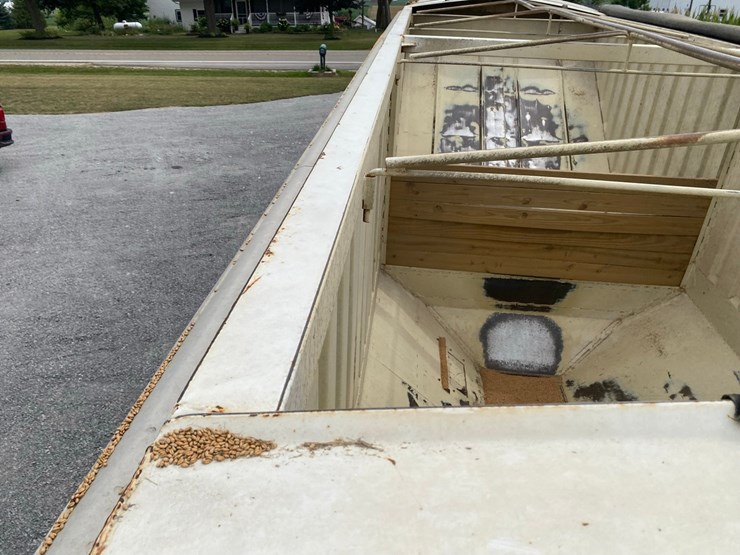 1995-dakota-grain-hopper-trailer-image-50