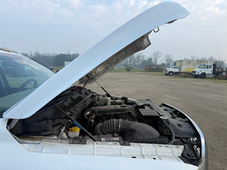 2011-dodge-3500-image-11
