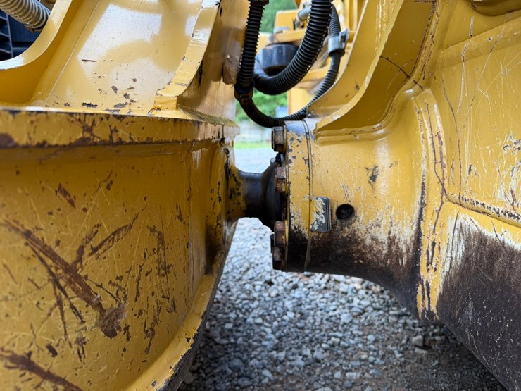 caterpillar-d6k-image-50