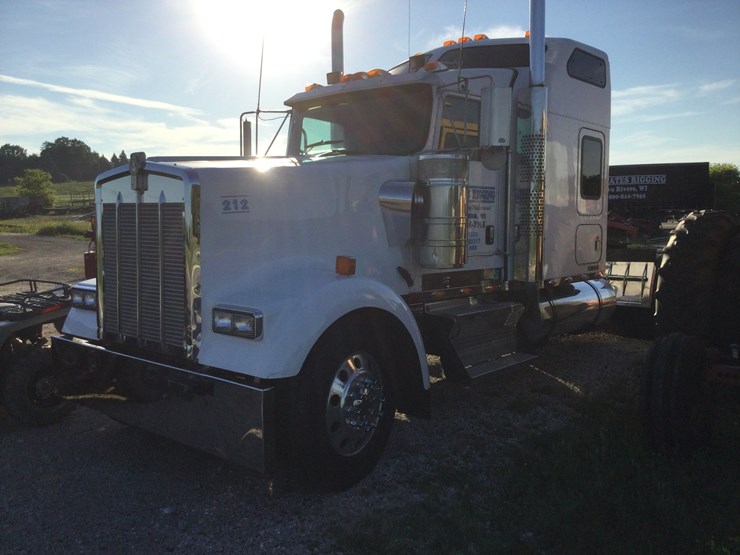 2006-kenworth-w900-image-4