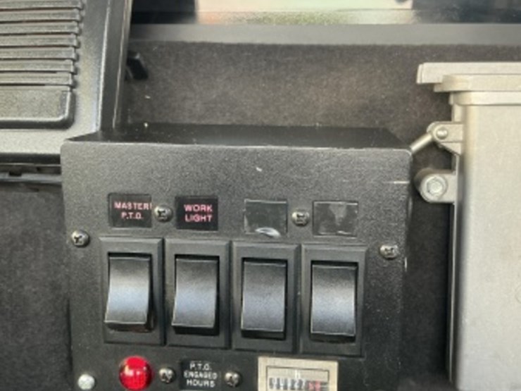 2016-ford-f550-image-26