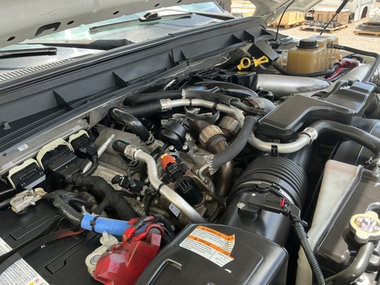 2012-ford-f550-image-16