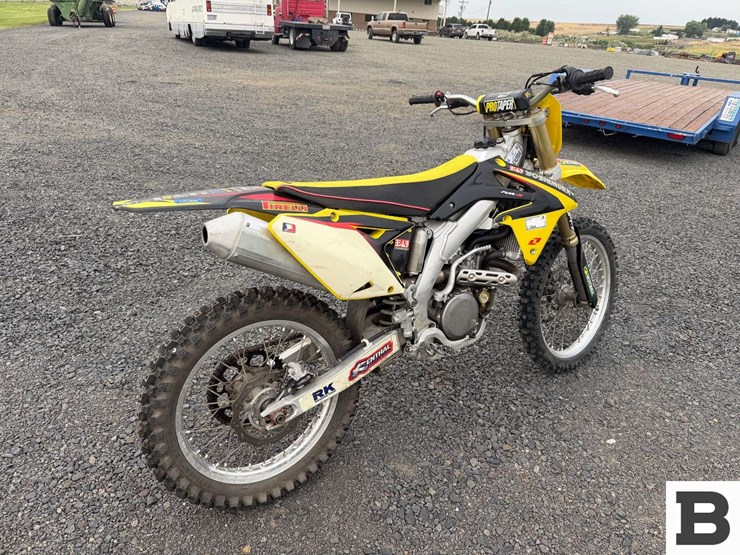 2012-suzuki-rmz450-competition-dirt-bike-image-5