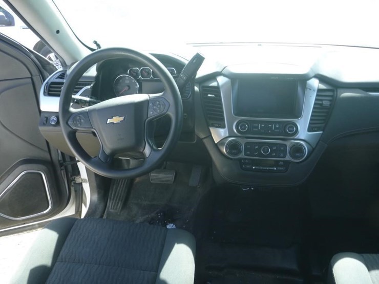 2019-chevrolet-tahoe-image-9
