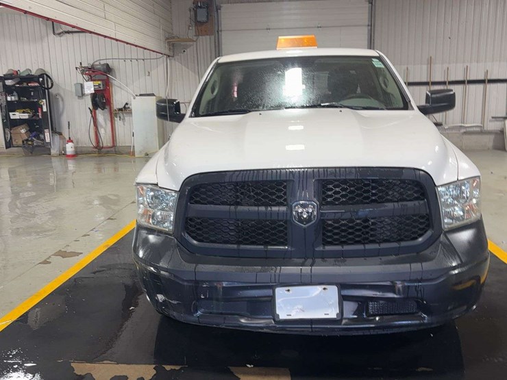 2014-dodge-1500-image-8