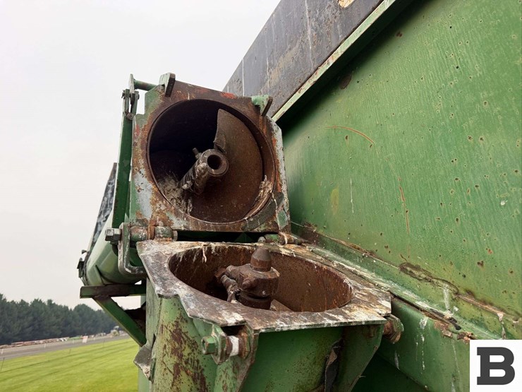 john-deere-650-image-29