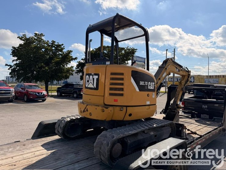 2023-caterpillar-302.7cr-image-2