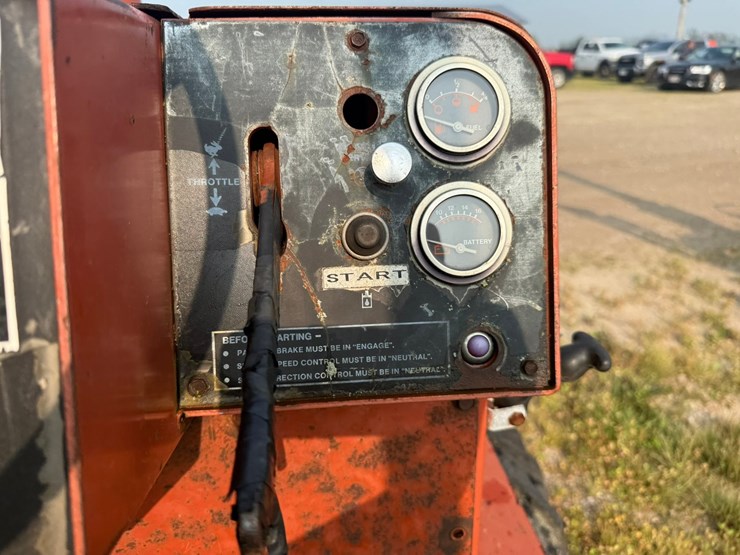 ditch-witch-350sx-image-27