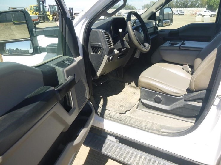 2019-ford-f250-image-8