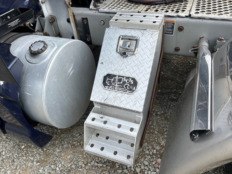 2017-kenworth-t660-image-30
