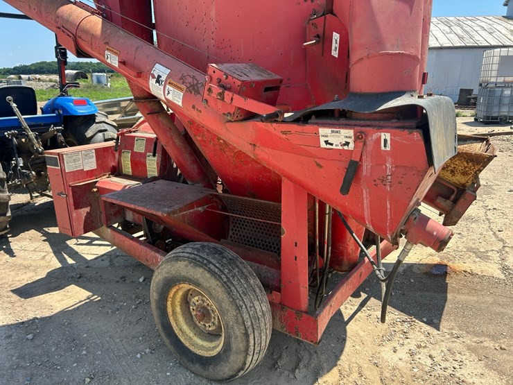 gehl-125-mix-all-grinder-mixer-image-18