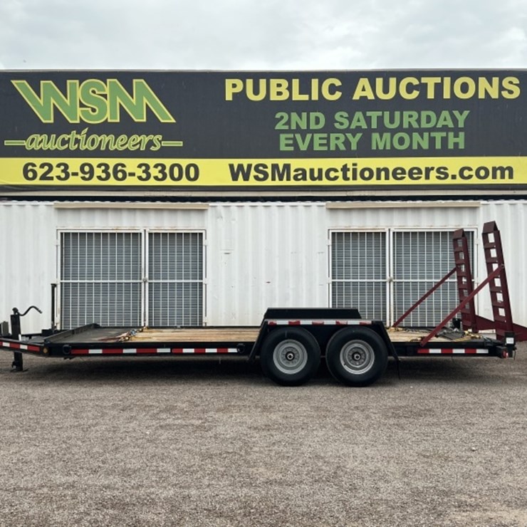 2006 Towmaster T-12DD Equipment Trailer
