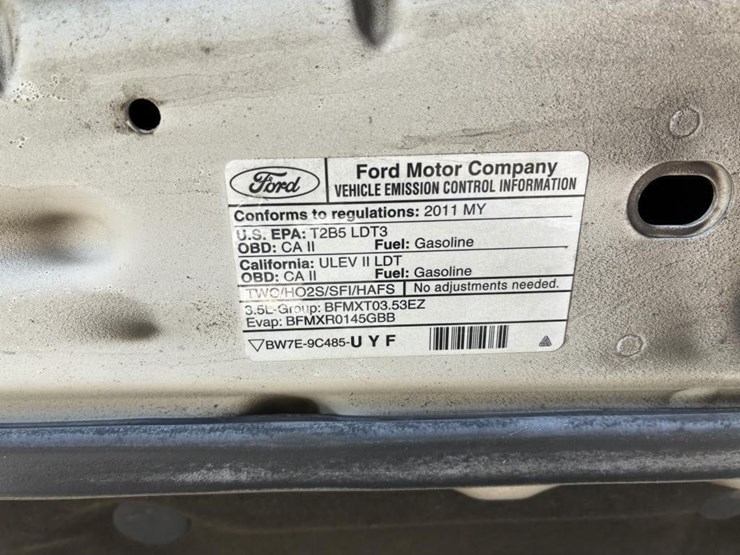 2011-ford-explorer-xlt-image-9
