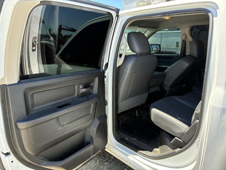 2017-dodge-1500-image-13