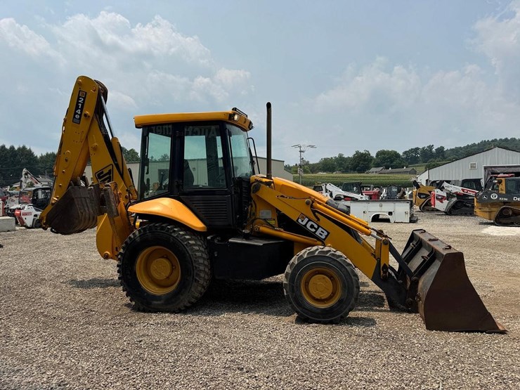 jcb-214e-image-7