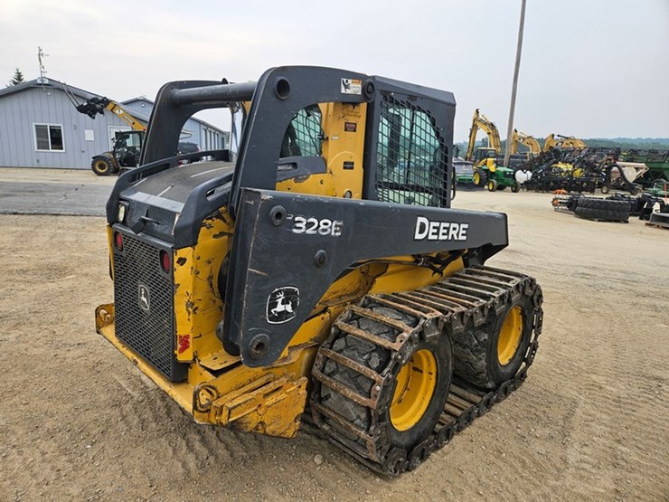 deere-328e-image-5