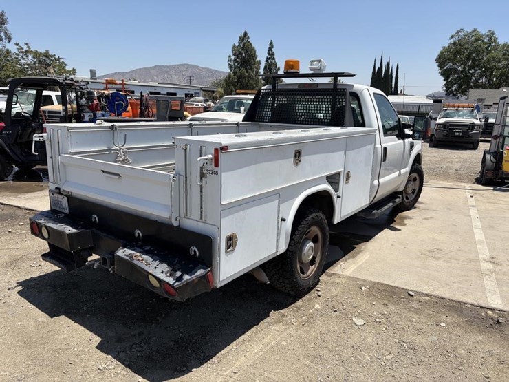 2009-ford-f350-image-3