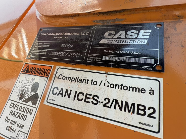 2015-case-590sn-image-40