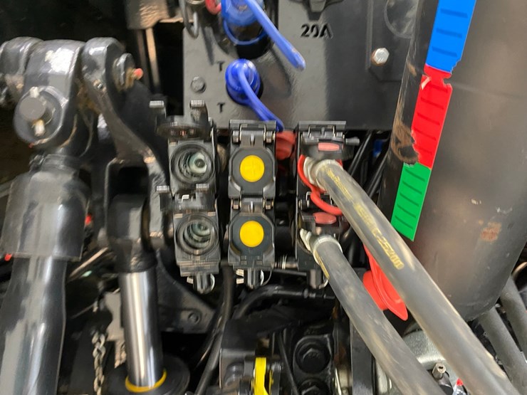 deutz-fahr-8280ttv-warrior-image-35