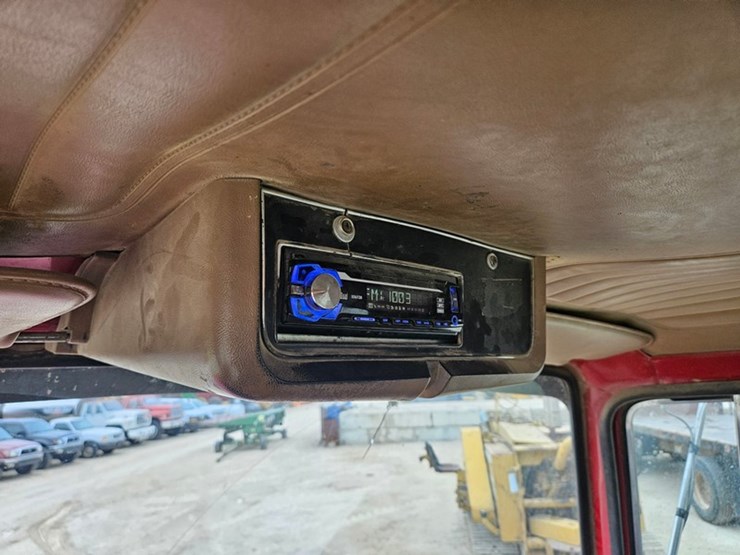 1995-ford-l8000-image-52