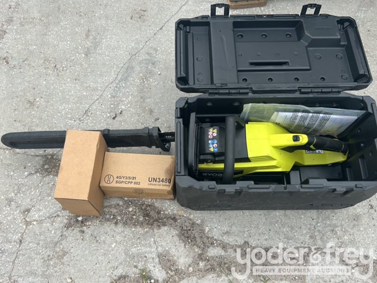 unused-ryobi-18"-chainsaw-with-case-image-1