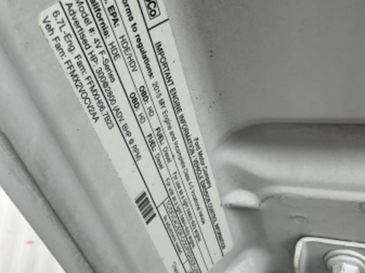 2015-ford-f550-image-18