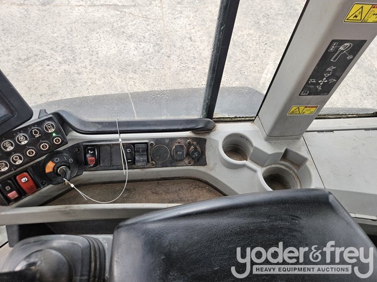 2020-caterpillar-938m-image-26