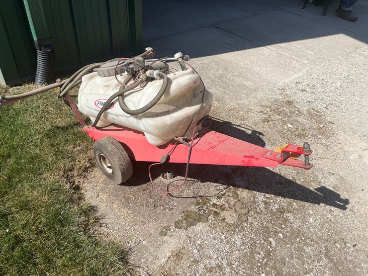 #2142-•-fimco-pull-behind-sprayer-image-3