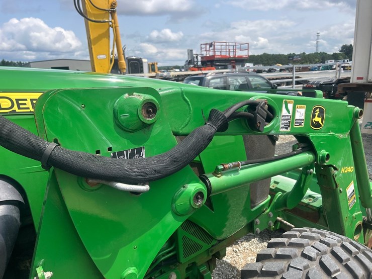 john-deere-5100e-image-25