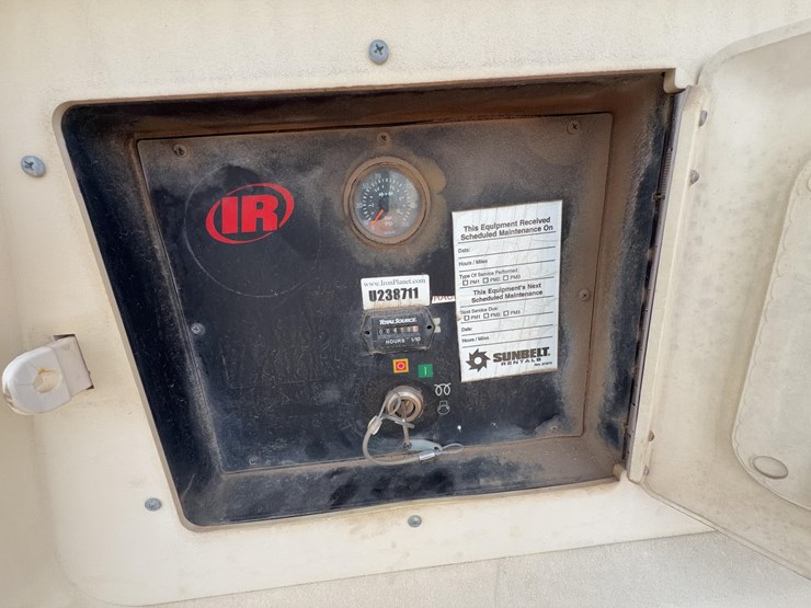 2003-ingersoll-rand-185-image-18
