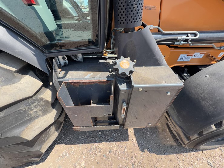 2015-case-590sn-image-30