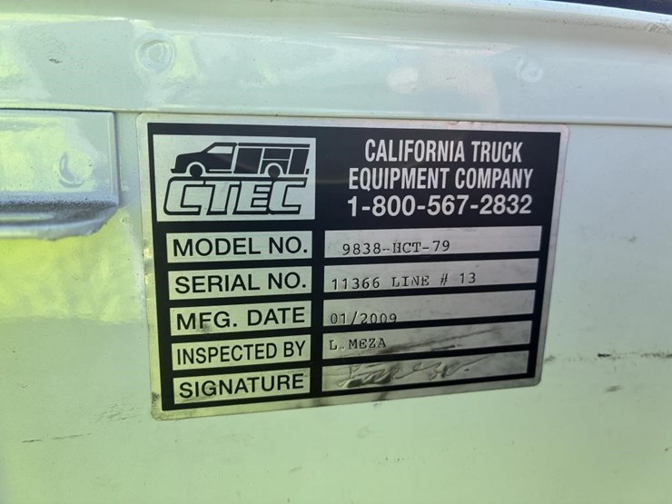 2009-chevrolet-3500hd-image-11