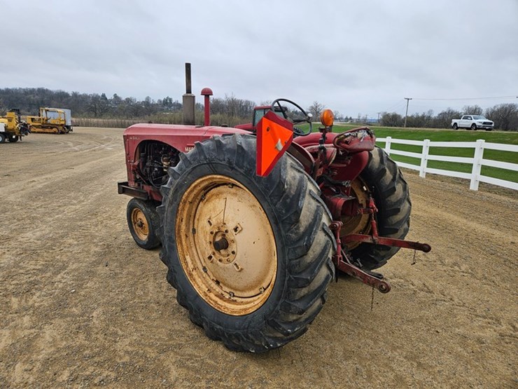 massey-ferguson-44-image-3