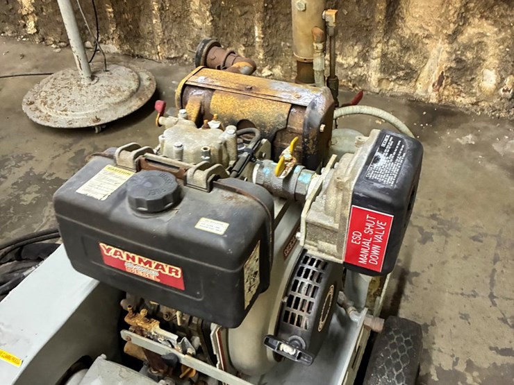 #415-•-kinjet-diesel-chemical-sprayer-image-86