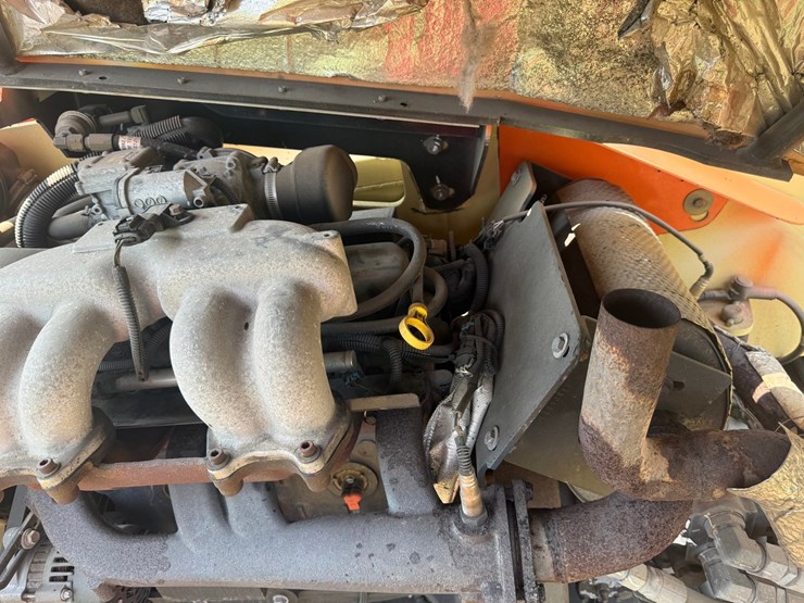 2012-jlg-600aj-image-34