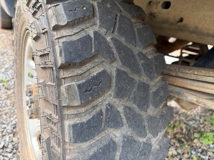 2010-chevrolet-2500-image-37