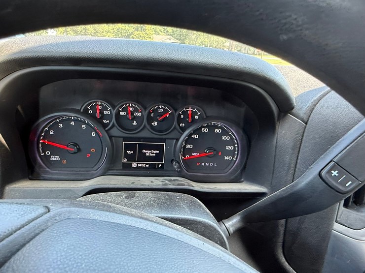 2021-chevrolet-silverado-1500-image-58