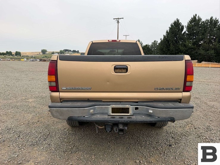2001-chevrolet-silverado-2500hd-image-6